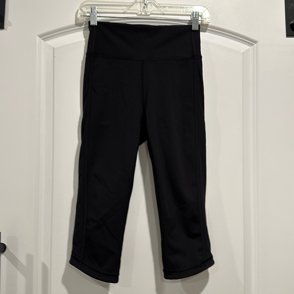 Lululemon capri pants - Picture 3 of 6